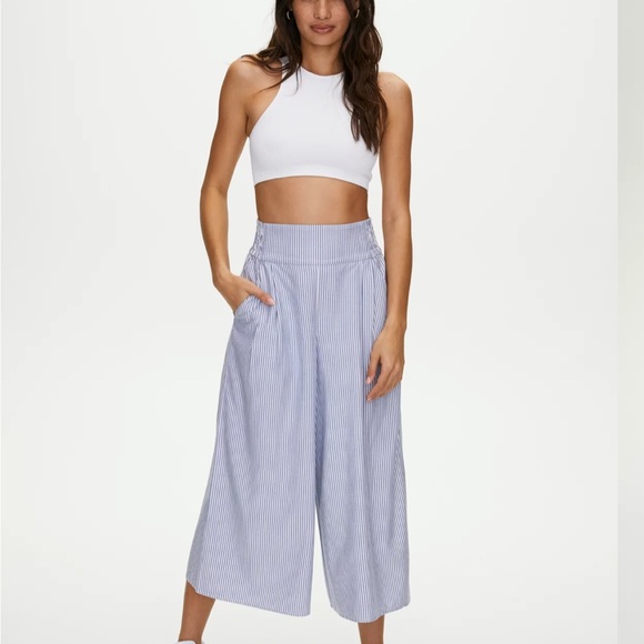 Aritzia M Sunday Best blue and white striped palazzo pants - Picture 1 of 6